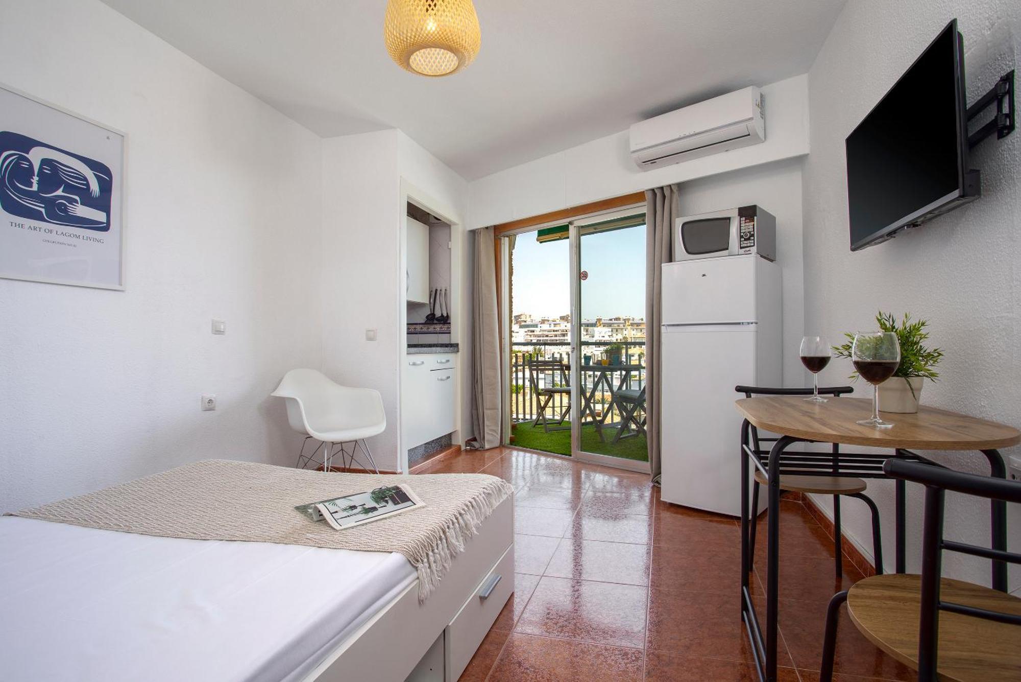 Sunstay Loft Seaview ベナルマデナ エクステリア 写真